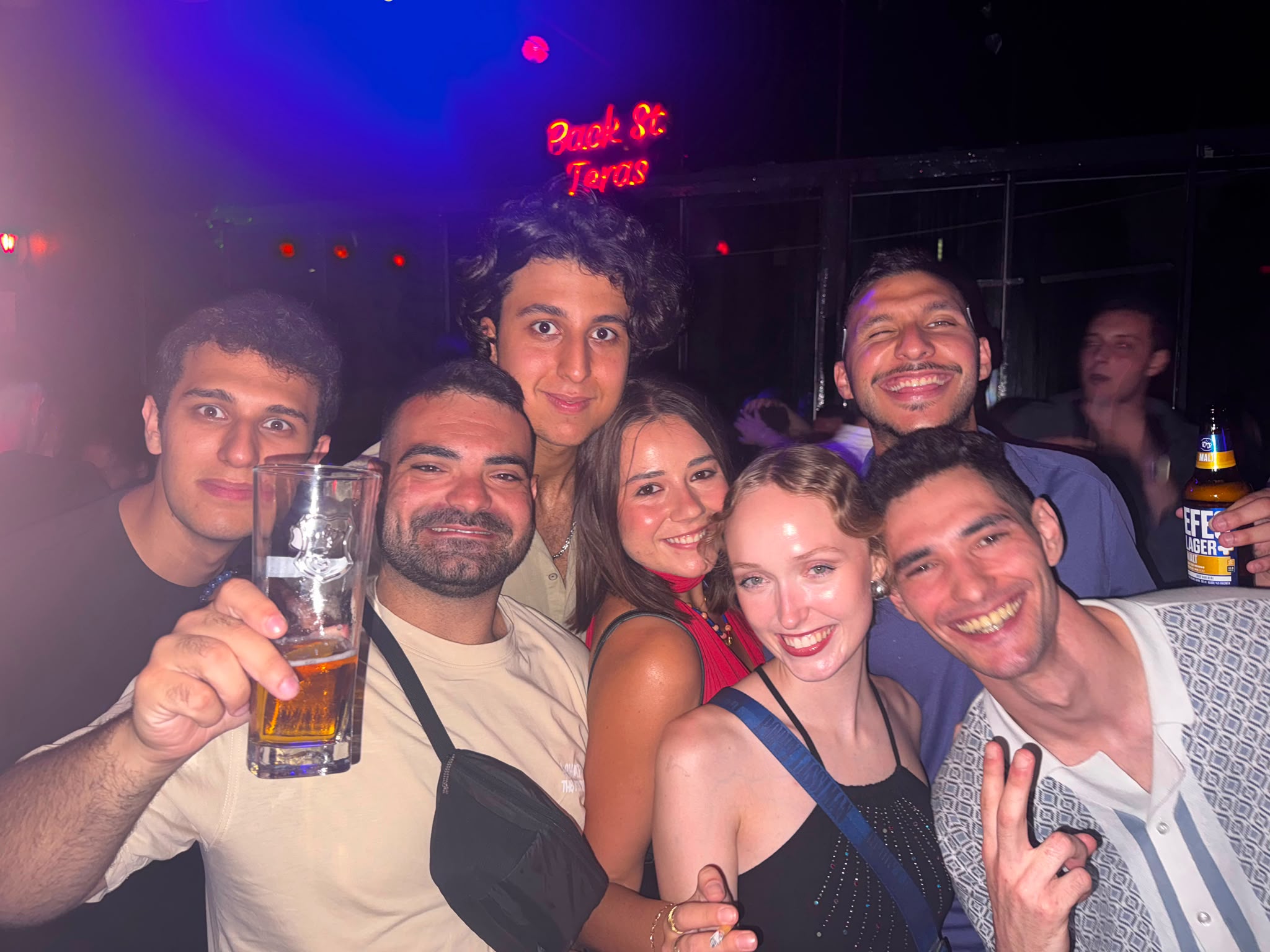 Pub Crawler Istanbul Moment 18