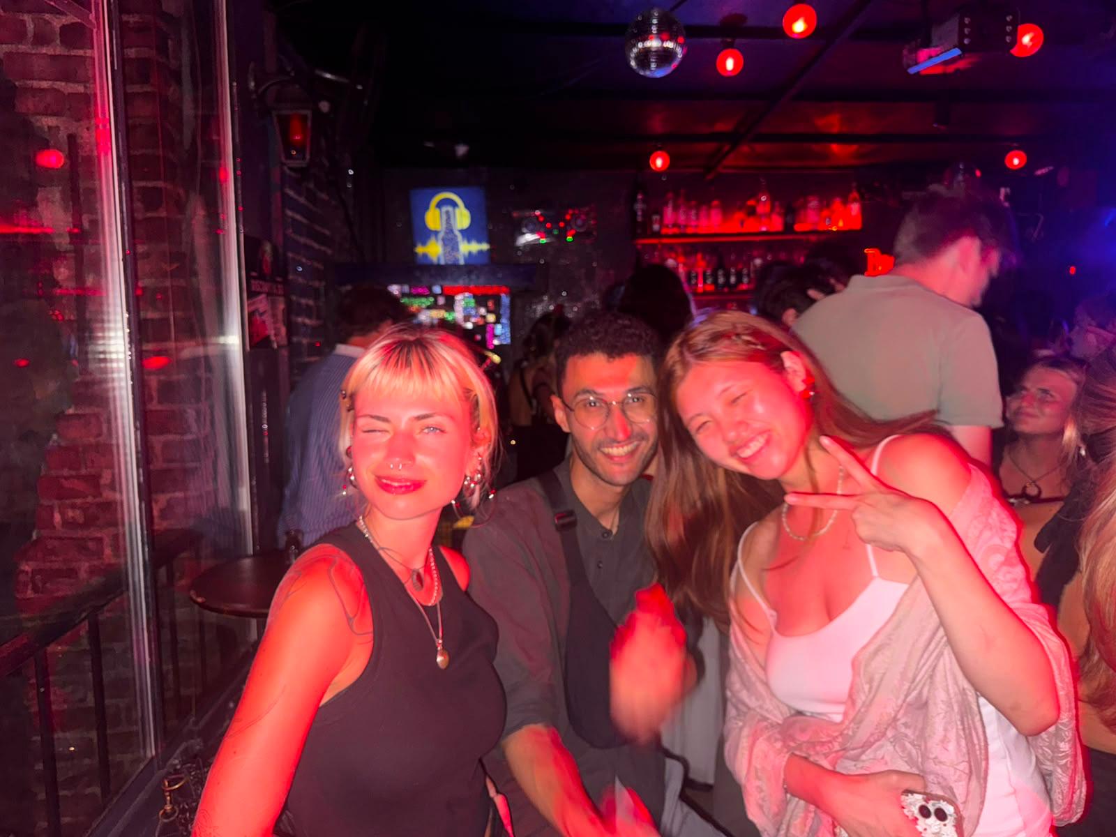 Pub Crawler Istanbul Moment 3