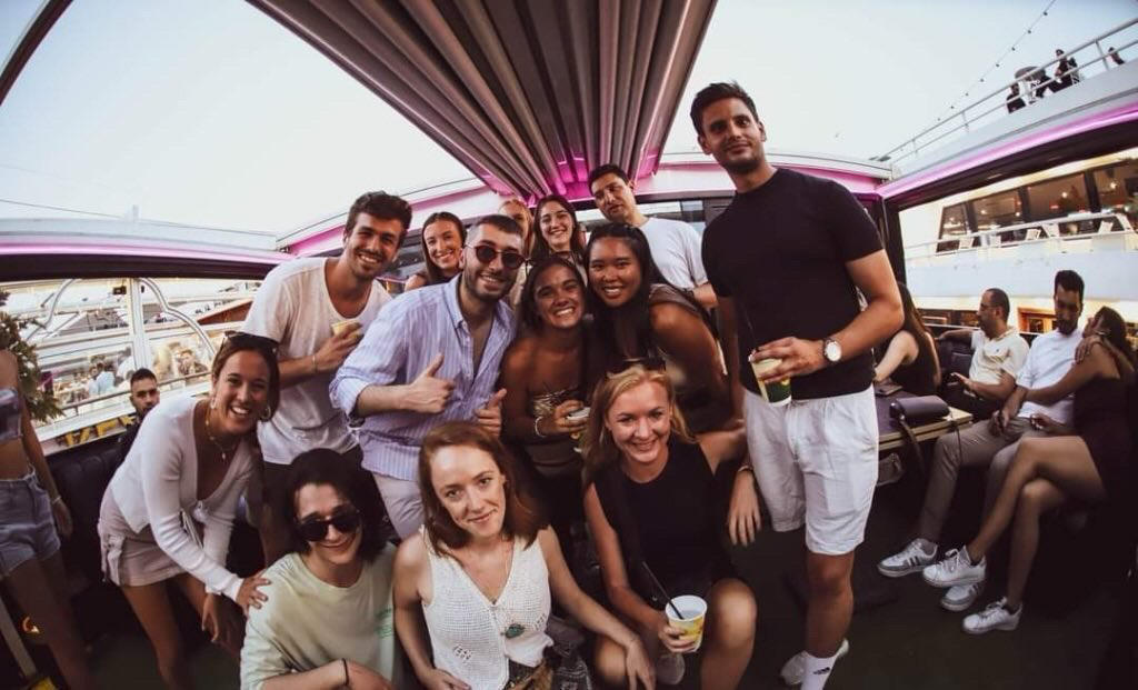 Pub Crawl Istanbul gallery 6